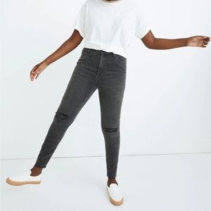 Madewell Curvy High-Rise Skinny Jeans Size 25 (gray)